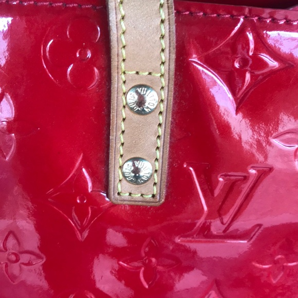 COPY - CERTIFIED AUTHENTIC LV Vernis Reade MM Tote - Picture 8 of 8